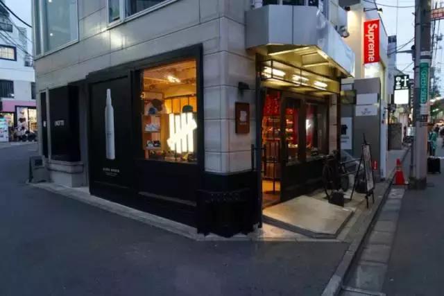 逛完这10家原宿球鞋店后,爆款冷门你想要的这里都有!