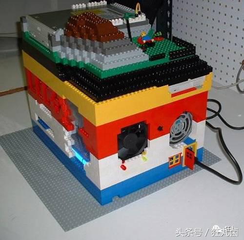 能热饭还能当马桶?别拦我,请把我埋在这样的电脑机箱里