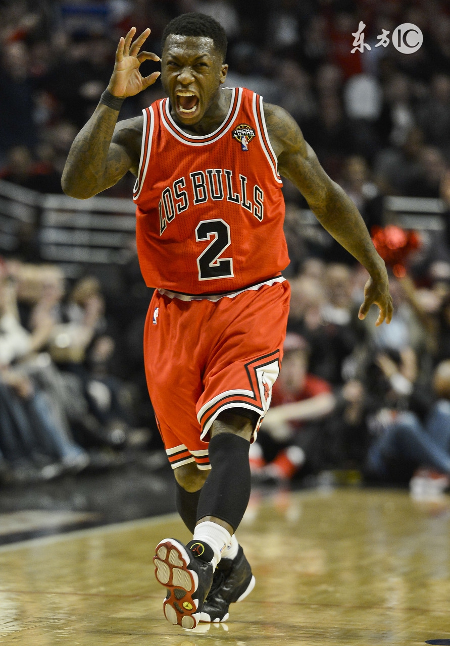 打破尘封17年的跳高记录,连续三次创造男子跳高世界纪录