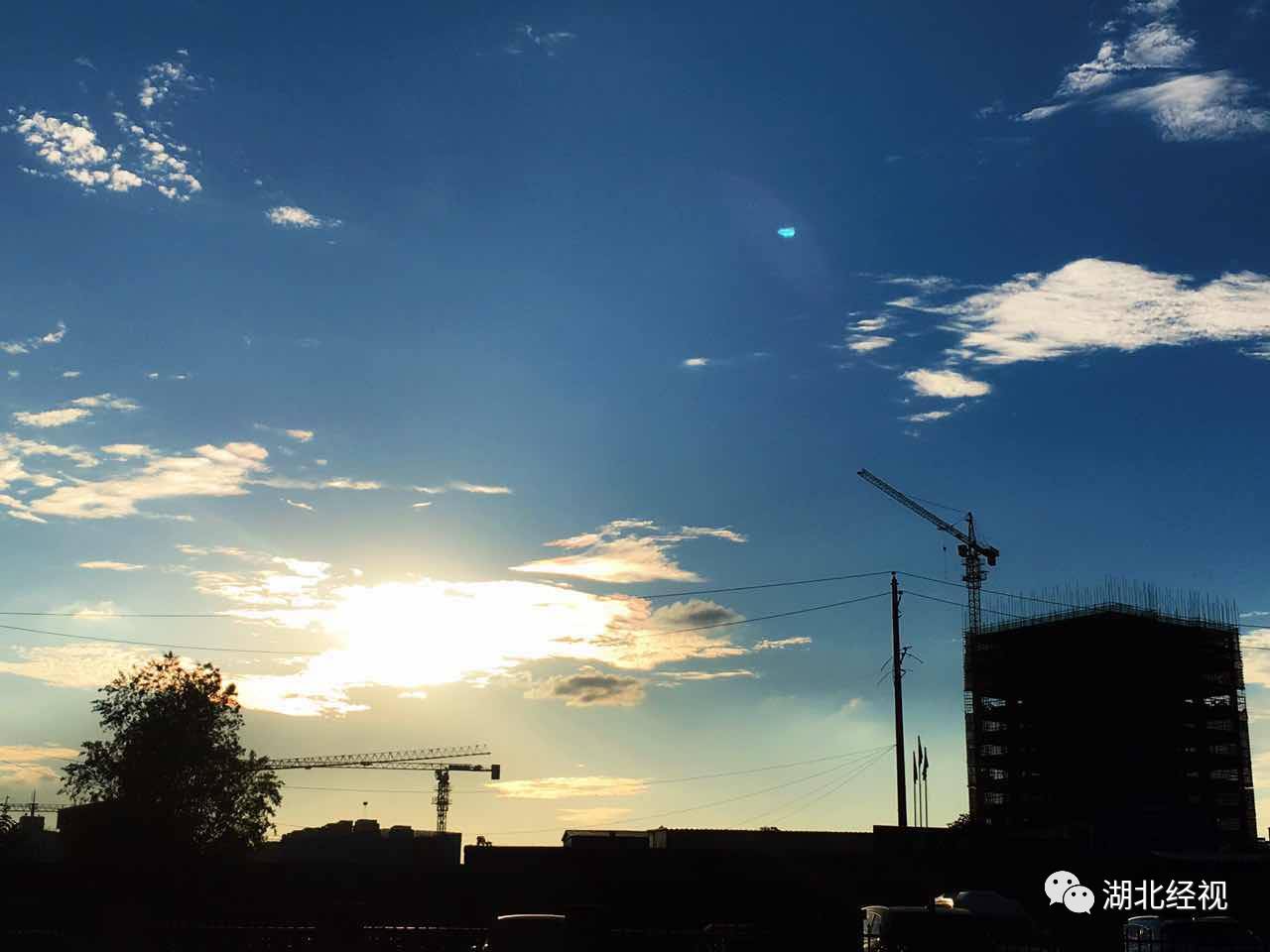 “武汉蓝”连日刷屏背后要防着这个尤其是小孩孕妇要特别注意