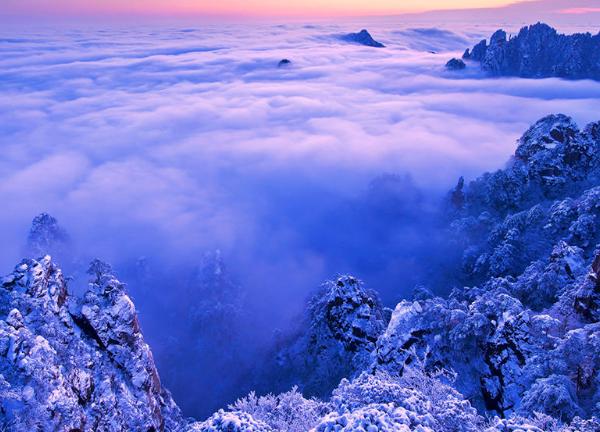 一品黄山天高云淡,一品黄山犹如仙境