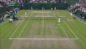 尴尬！温网球迷对前世界球后指指点点直接被球后要求上场对打如果在中超会怎么样？