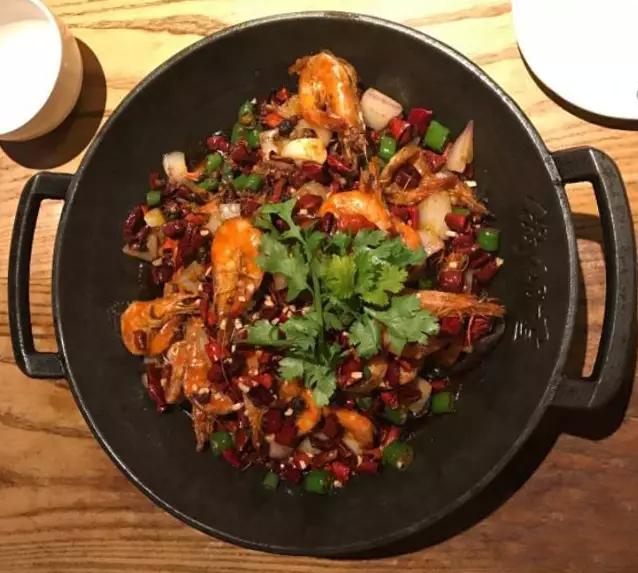 麻辣香锅真是麻辣鲜香,四川麻辣香锅菜