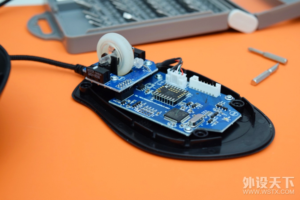 缝缝补补又三年QAPD8K鼠标修复记顺带拆解