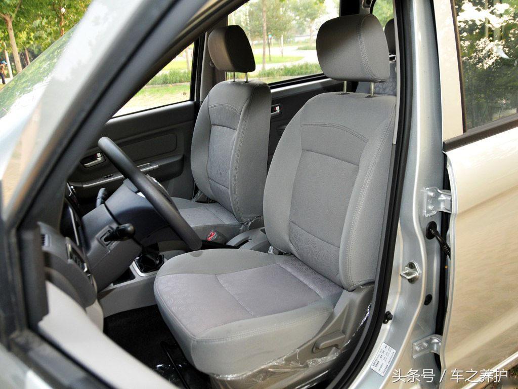 车长超5米标配245马力,起步配v6引擎全时四驱车长5米