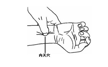 夏季喝冷饮是否中暑,西瓜可以防止中暑吗