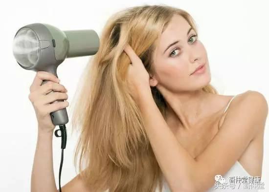 吹风机对头发伤害很大,普通吹风机对头发有害处吗