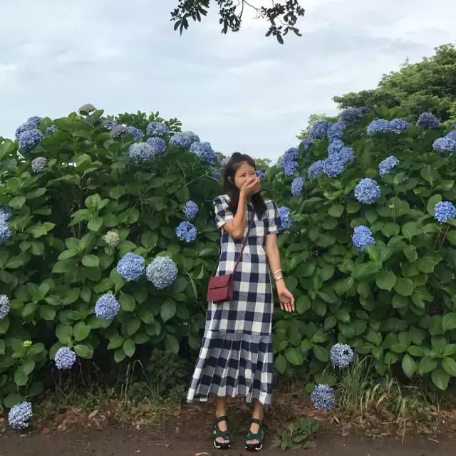 一拍照表情动作就扭曲,一拍照就紧张脸部僵硬