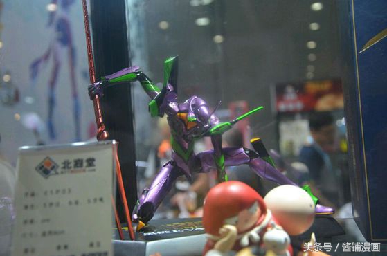 海贼王手办，动漫模型：妖都萤火虫漫展，好看好玩的东西好多