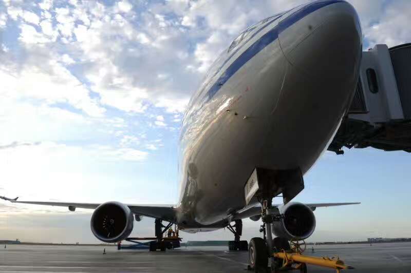 乌鲁木齐机场迎来最大宽体客机波音777—300ER飞乌市—北京航线