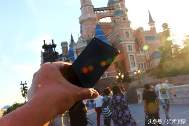锐丽异类的上海之旅:坚果Pro畅玩迪士尼