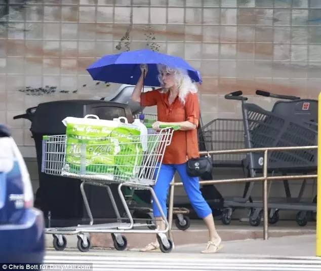 夫妇买彩票中了两千万隐瞒儿子,买彩票中4亿后三天才发现中奖