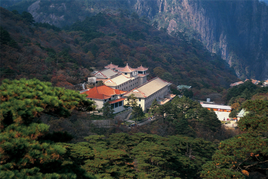 黄山温泉度假酒店泡温泉推荐,黄山脚下温泉旅游攻略