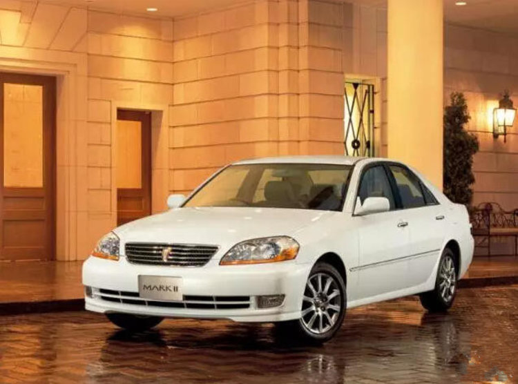 谈情怀还行，谈性能还差的远一些，锐志真的一蹶不振还是会奋起直追？