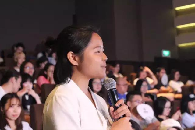 这一回，我们特别阳光、特别青春、特别少女