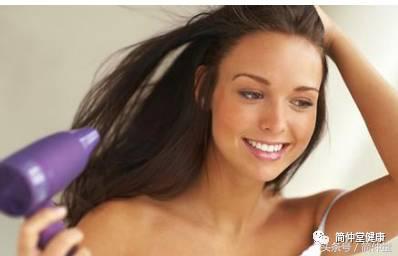 吹风机对头发伤害很大,普通吹风机对头发有害处吗
