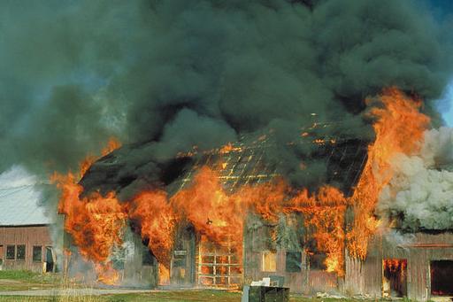 逃生火灾的正确方式,火灾逃生正确的做法