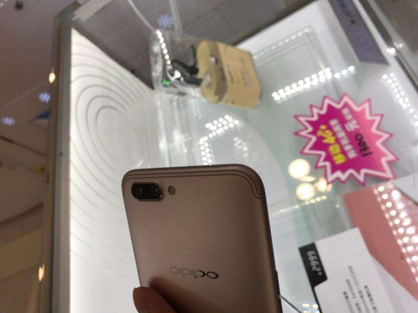 如何区别OPPOR11山寨机 (oppor11山寨机怎么区别)