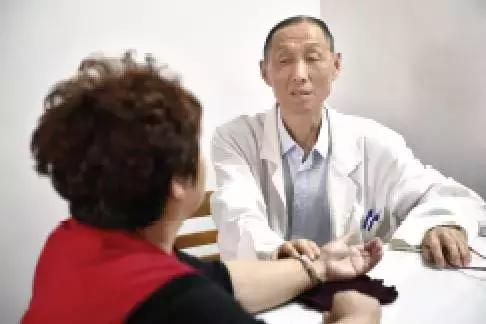 中医温病派医案,张简斋老中医