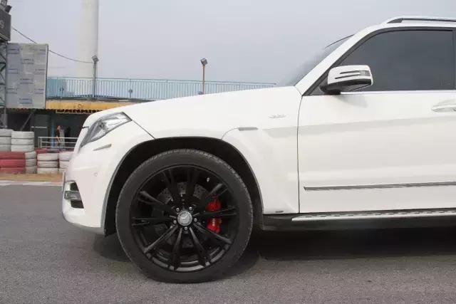 汽车改装的“鲍鱼”卡钳总有一款合你口味