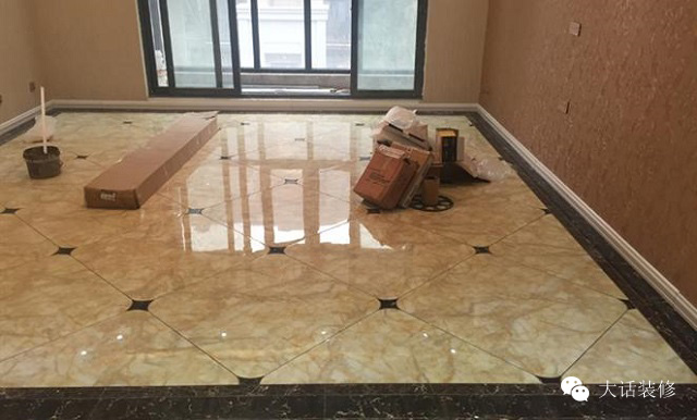 客厅铺抛釉砖好还是柔光砖好,客厅铺瓷砖好看还是仿木纹砖好看