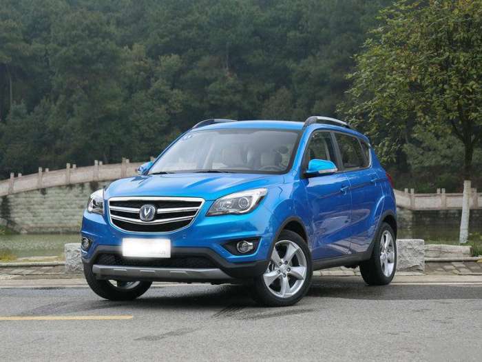 出道5年,月销依旧上万,2017款CS35内饰变化巨大