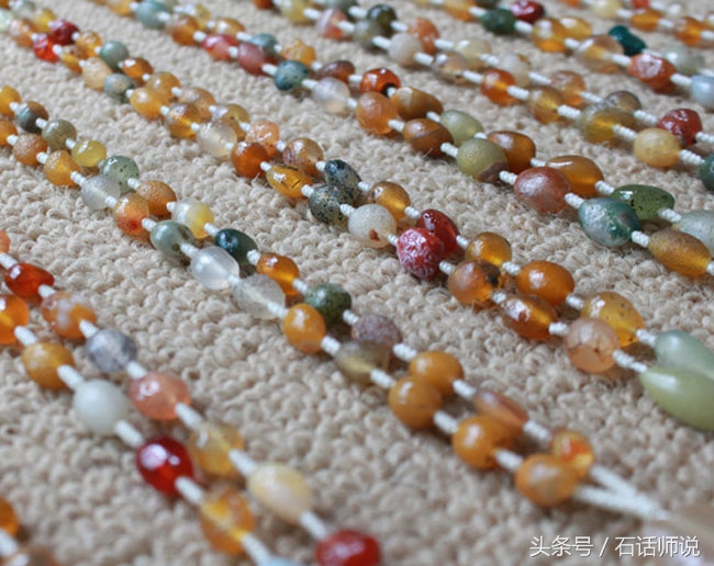 玉和玛瑙哪个最值钱,玛瑙与玉有什么区别