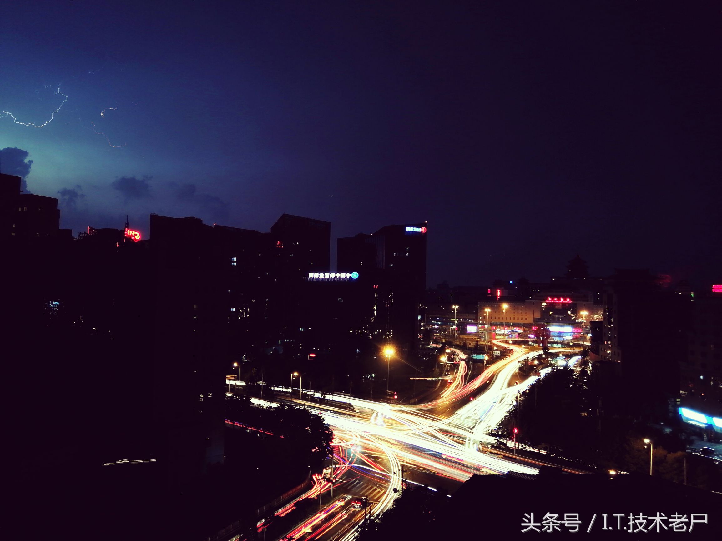 什么样的相机才能拍到闪电,拍摄闪电的正确方法