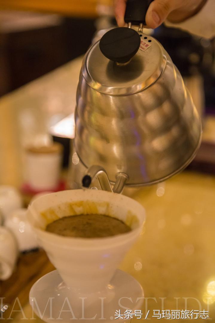 住赏气质喆啡,一辆复古老爷车把你接到咖啡馆的家