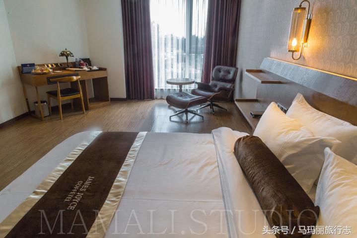 住赏气质喆啡,一辆复古老爷车把你接到咖啡馆的家