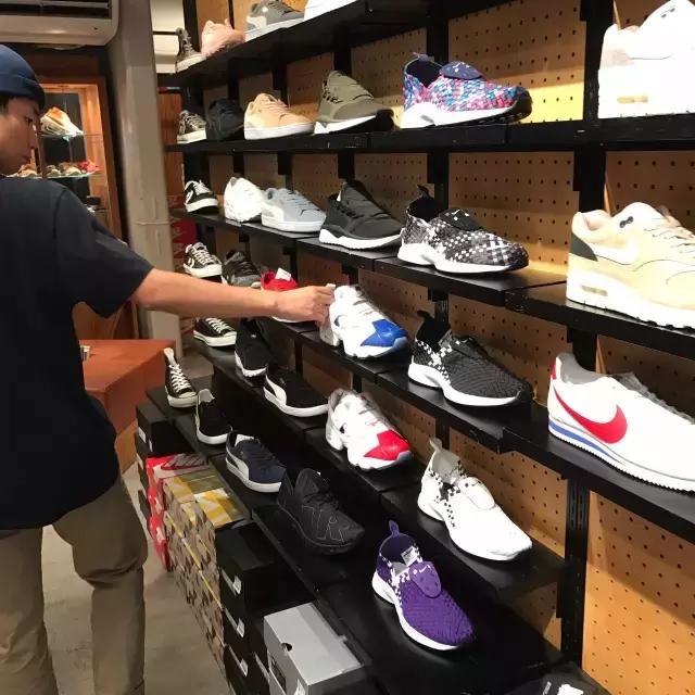逛完这10家原宿球鞋店后,爆款冷门你想要的这里都有!