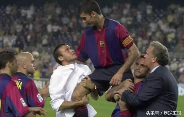 鐡滅﹩涔嬩簤浼婂竷绌嗗竻,浼婂竷鍥炲綊鏇艰仈绌嗗竻