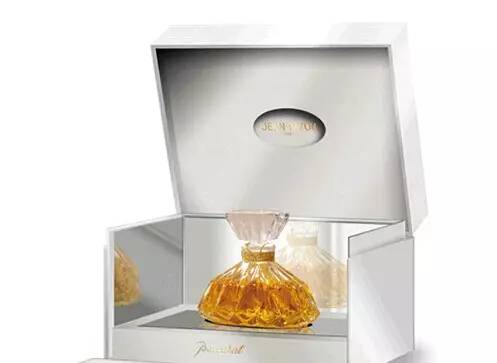 世界上最贵的香水一瓶多少钱,世界上最贵的香水是哪种