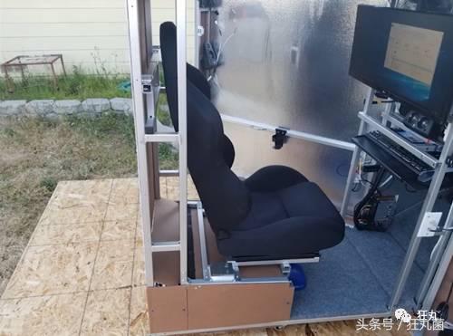 能热饭还能当马桶?别拦我,请把我埋在这样的电脑机箱里