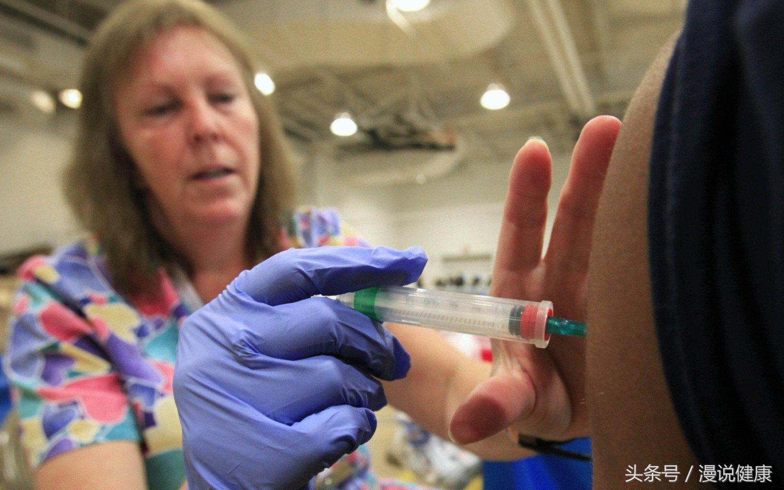 怎么判断人打了狂犬病疫苗有效了,为啥打了狂犬疫苗能预防狂犬病