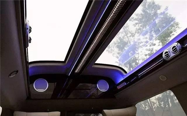 戴墨镜金链子bgm背景音乐,墨镜雪茄金链子三件套bgm是什么