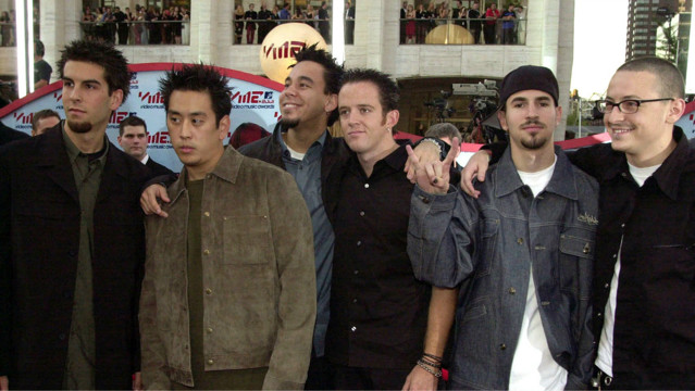 怀念林肯公园贝宁顿,致敬林肯公园主唱贝宁顿