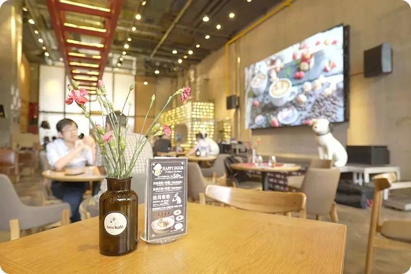 朝圣必去!乐迷们的“音乐圣殿”hmv在北京开了一家咖啡店