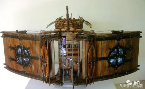 能热饭还能当马桶?别拦我,请把我埋在这样的电脑机箱里