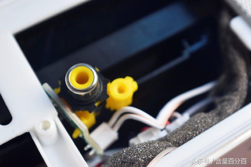 实用!新老功能结合的RSRDD515多功能苹果DVD迷你组合音响