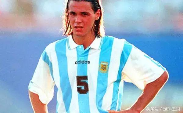 雷东多年轻时的样子,雷东多埃芬博格