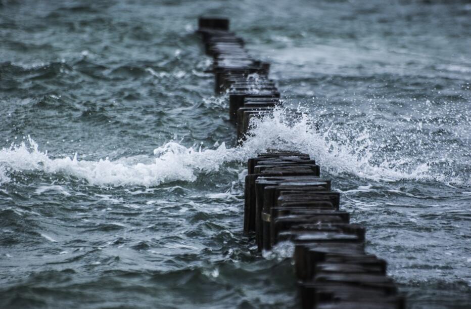如何做一个吸引人的裂变海报,微信朋友圈引流裂变文案