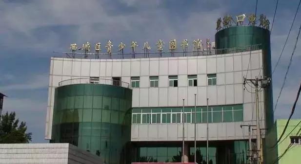 暑期的好去处图书馆 (暑假清凉必备)