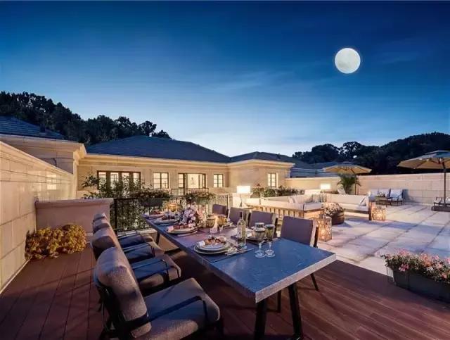 著名商业摄影师作品图片,采访一年收入两千万女博主