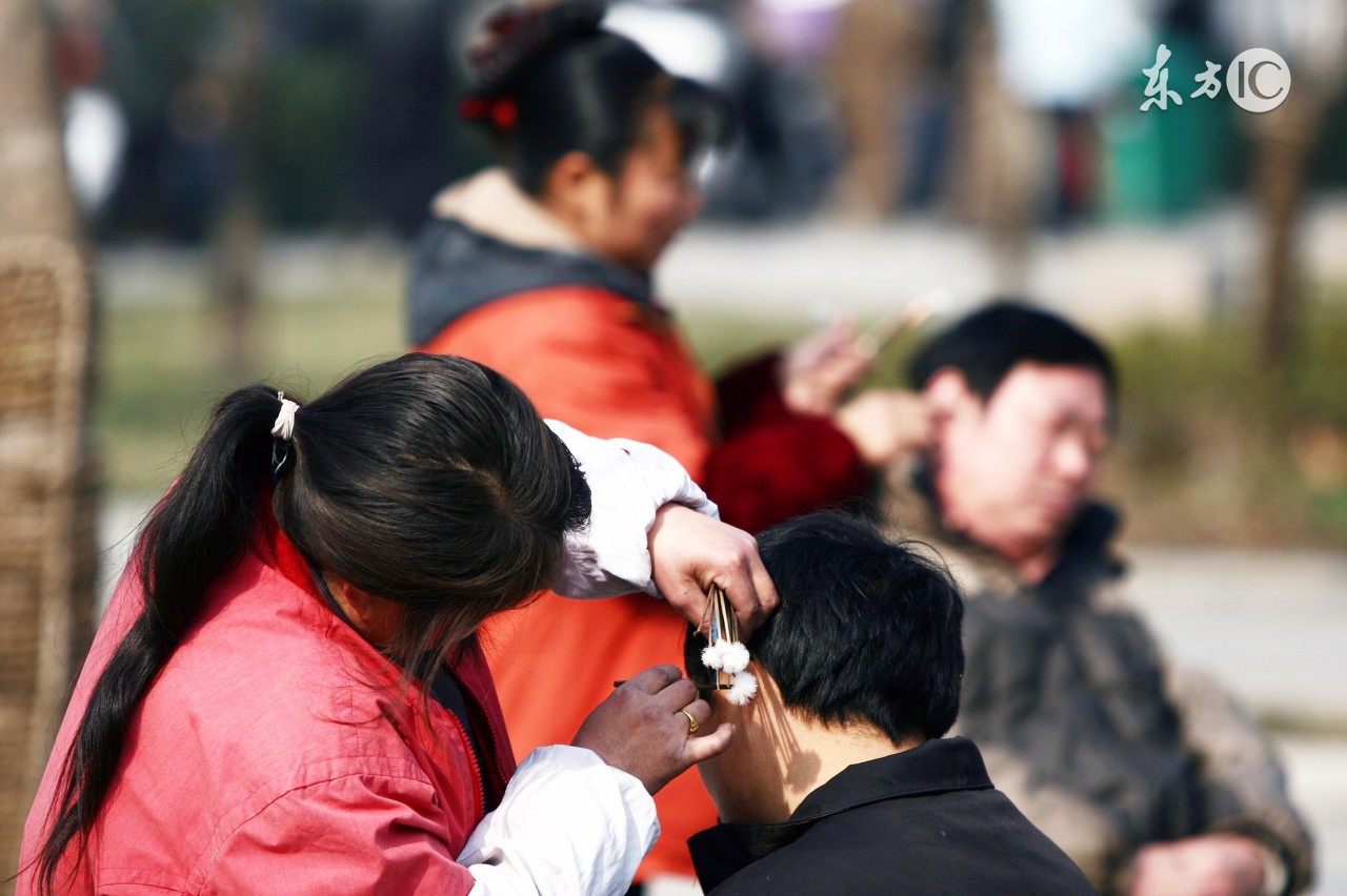 如何正确掏耳朵能掏干净,保护耳朵的小妙招超简单