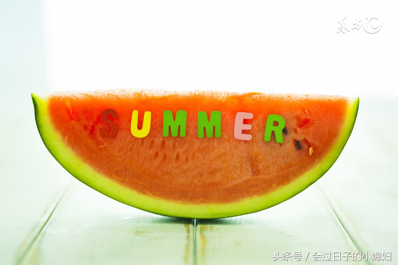 怎么去除衣服上的西瓜汁,如何洗掉衣服上的西瓜渍