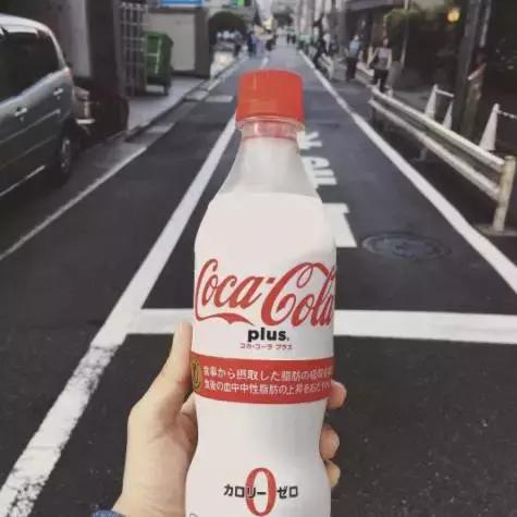 下次去日本请帮我代购一箱可乐，谢谢