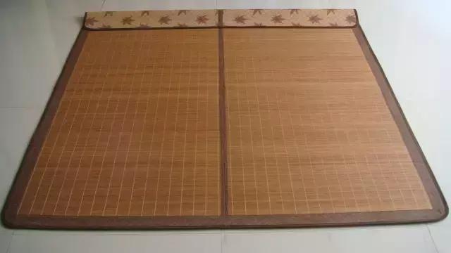 姝︽眽浜虹殑澶忓ぉ鎰熷彈,姝︽眽浜虹殑澶忓ぉ鏄粈涔堟牱瀛愮殑