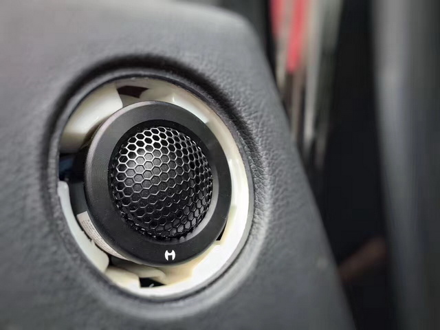 奔驰gl400和gls400区别,奔驰gl400双天窗