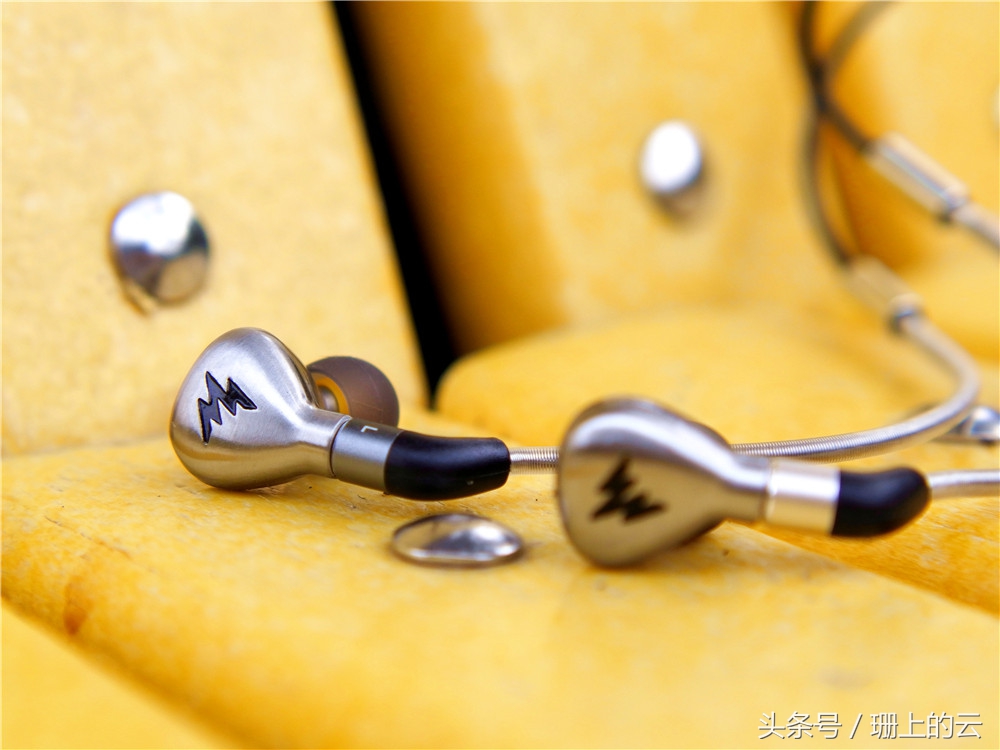 威泽耳机h101,耳机威泽a15深度测评